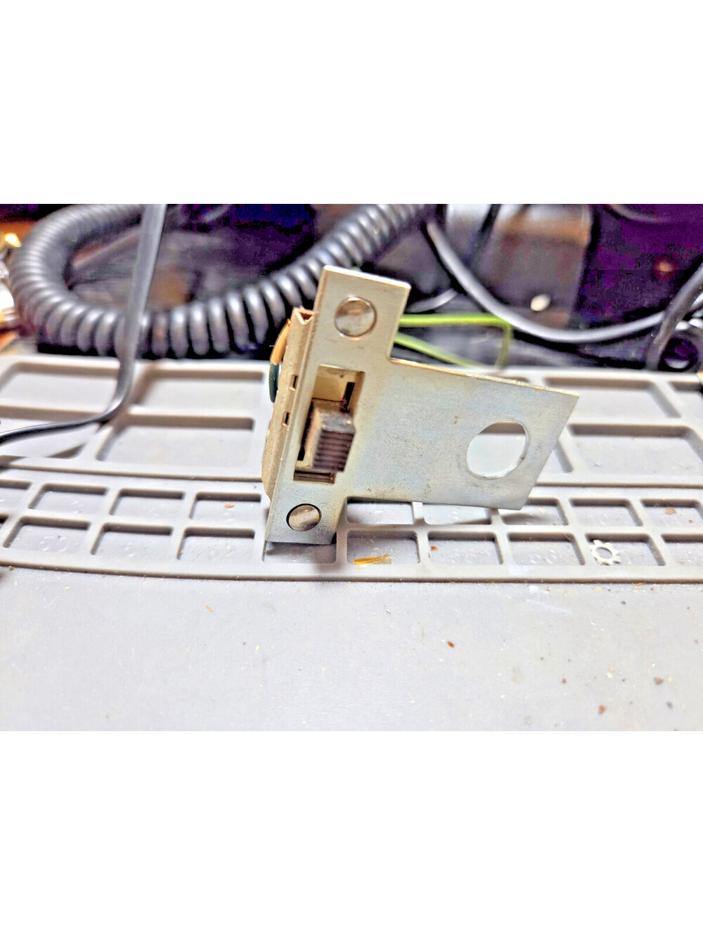 BROWNING GOLDEN EAGLE RECEIVER PARTS-ORIGINAL FRONT PANEL SWITCH